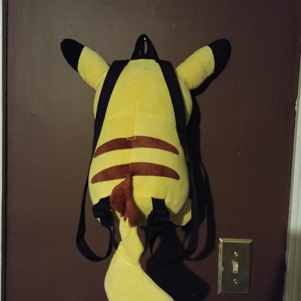 Pikachu Backpack - Picture 2 of 2